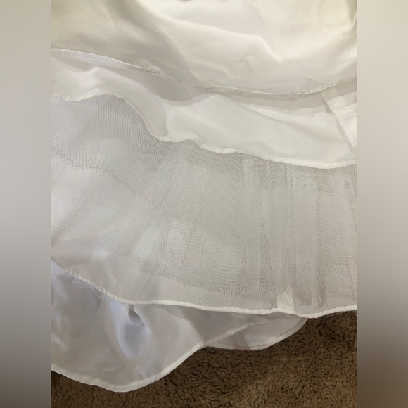 David’s Bridal Spaghetti Strap Layered Wedding Dress with Crinoline Underskirt - Picture 10 of 16